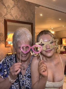 Wedding guest photo